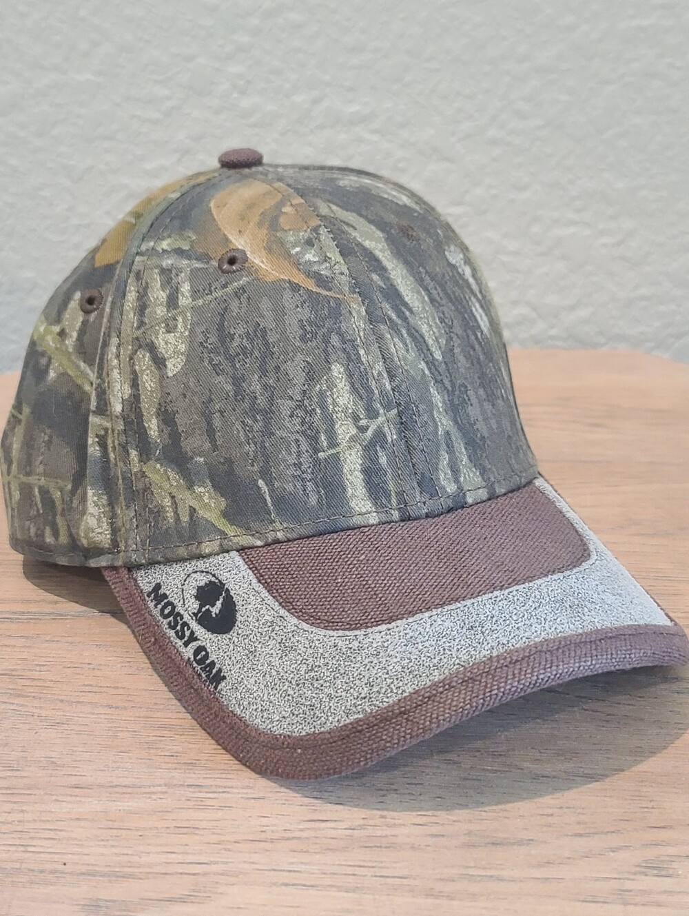 Mossy Oak Outdoor Lifestyle Camo Cap Hat Brown and Gray Speckled Brim